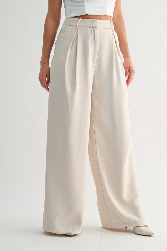 Lara Classic Pleated Wide-leg Trousers